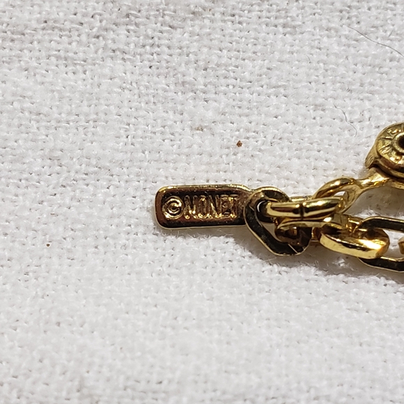 Beautiful Vintage signed Gold Plated Metal Monet Rhinestones Art Deco Necklace - Picture 6 of 6